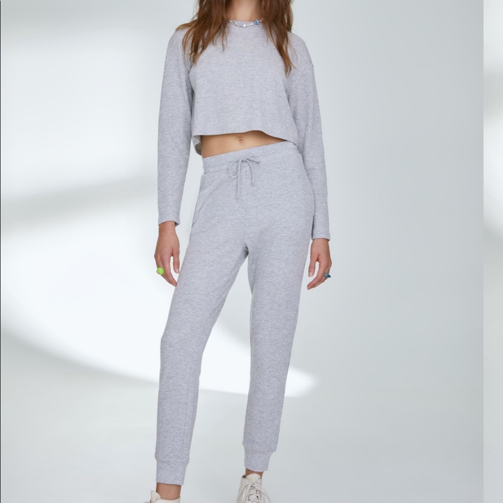 Aritzia Sunday Best grey waffle knit joggers and baby waffle long sleeve set xs